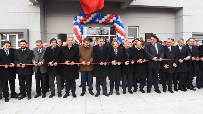BAKAN YARDIMCISI SPOR TESİSİNİ AÇTI