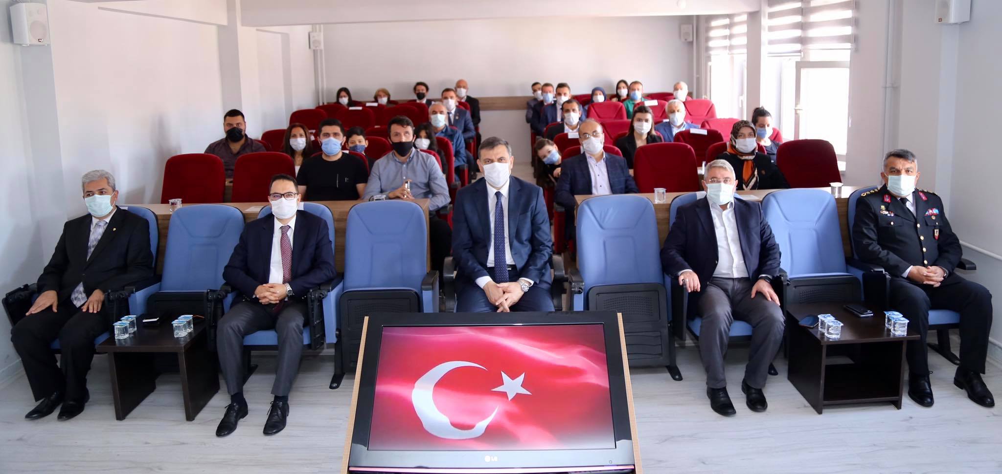 ŞEHİT VE GAZİ YAKINLARINA ÖVÜNÇ MADALYASI