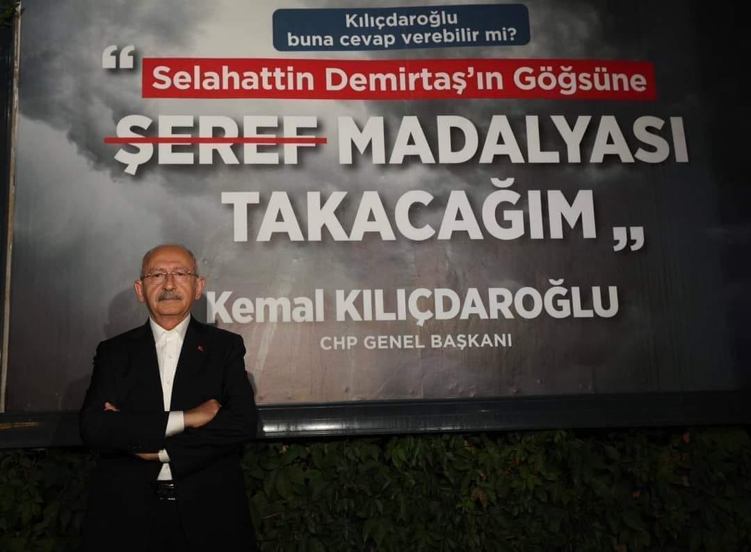 KARAPIÇAK'TAN , TAHTASIZ’A : BU İHANET GÖRÜNTÜSÜ ÖNÜNDE SENDE GURURLA POZ VERECEKMİSİN?
