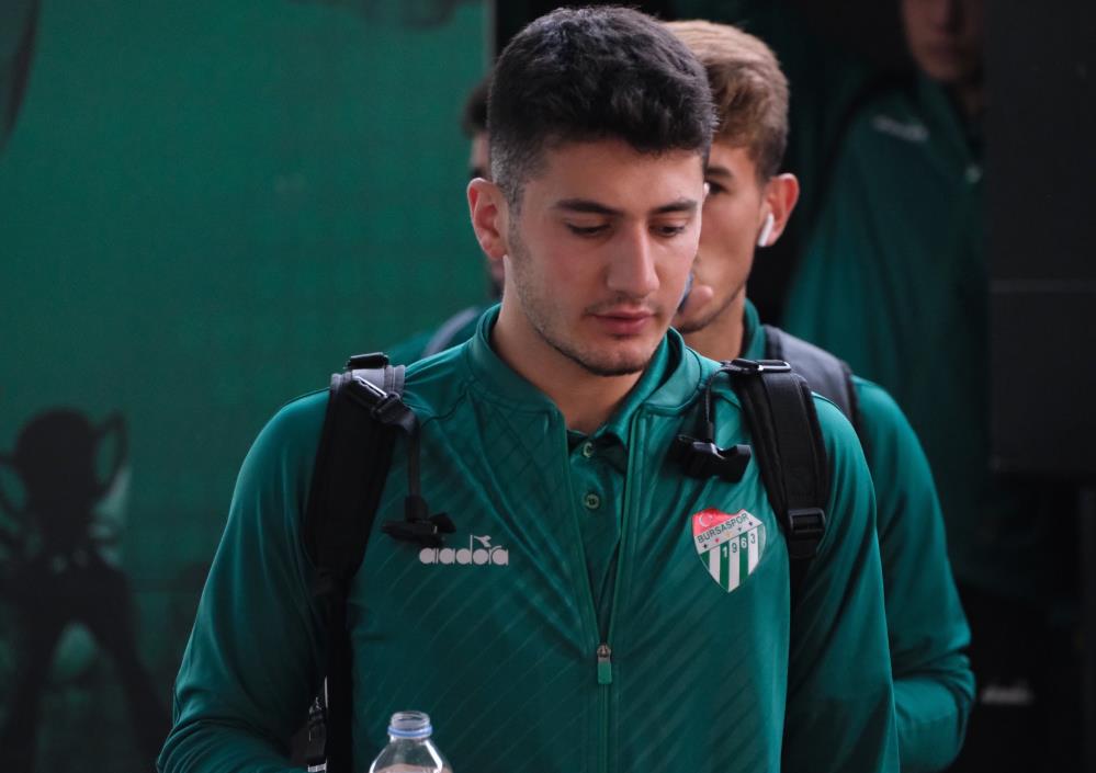 BURSASPOR KAFİLESİ ÇORUM’A HAREKET ETTİ