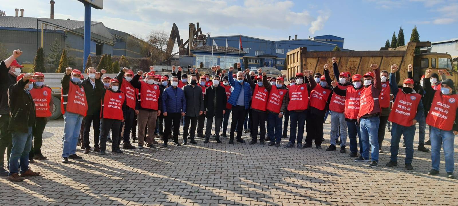 DEVA’DAN EKMEKÇİOĞLU İŞÇİLERİNE DESTEK