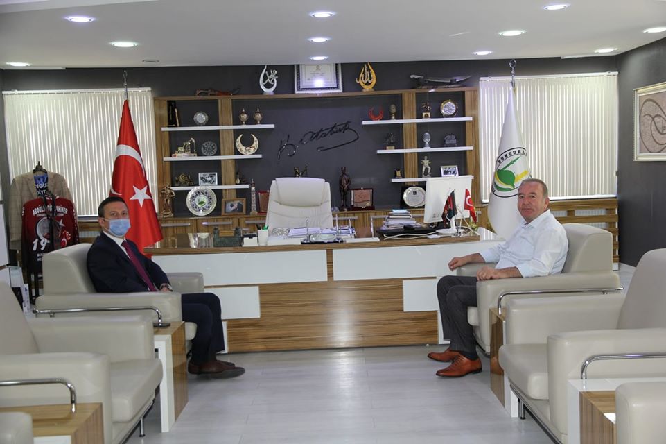 KAYMAKAM GÖRMÜŞ’TEN ŞAHİNER’E İADE-İ ZİYARET