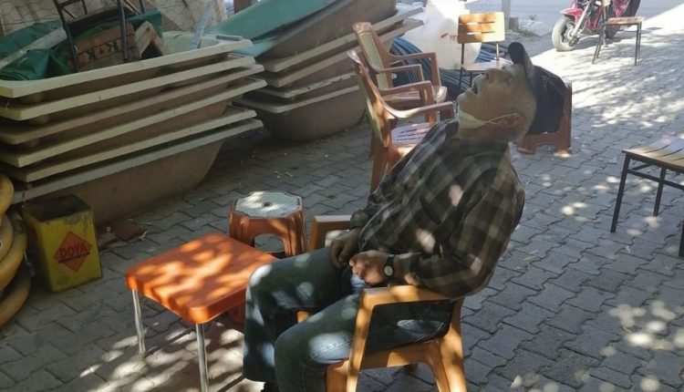 ÖLÜME SANDALYE DE YAKALANDI