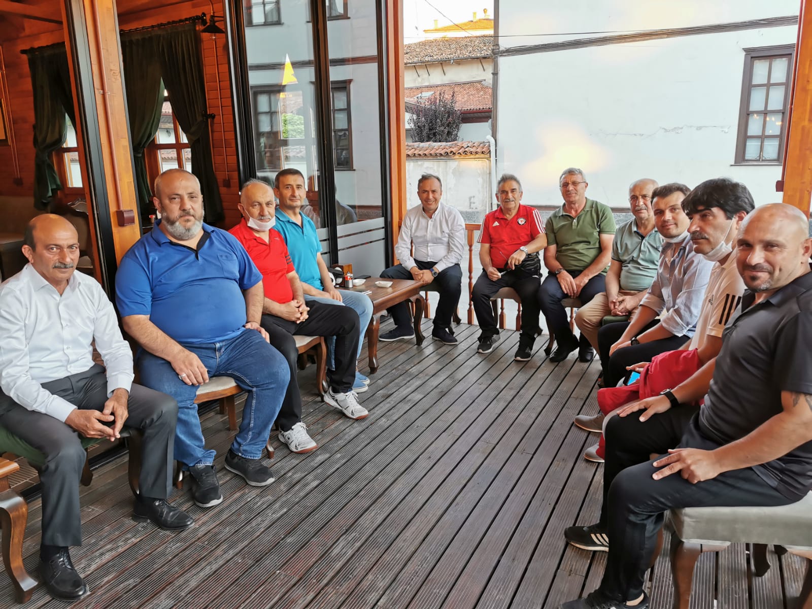 CEYLAN, ANTRENÖRLERİ DİNLEDİ