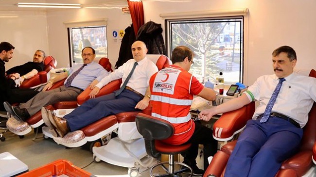 ÇİFTÇİ: KAN VERDİ, ÇORUMLULARIDA DAVET ETTİ