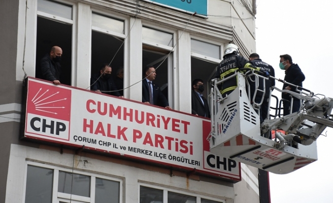CHP’LİLER ÖN SEÇİM İSTİYOR TAHTASIZ  TOMBALADAN ÇIKMAYI BEKLİYOR