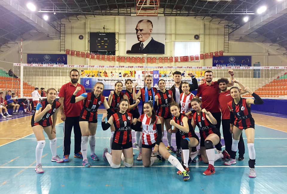ÇORUM VOLEYBOL TARAFTAR DESTEĞİ BEKLİYOR