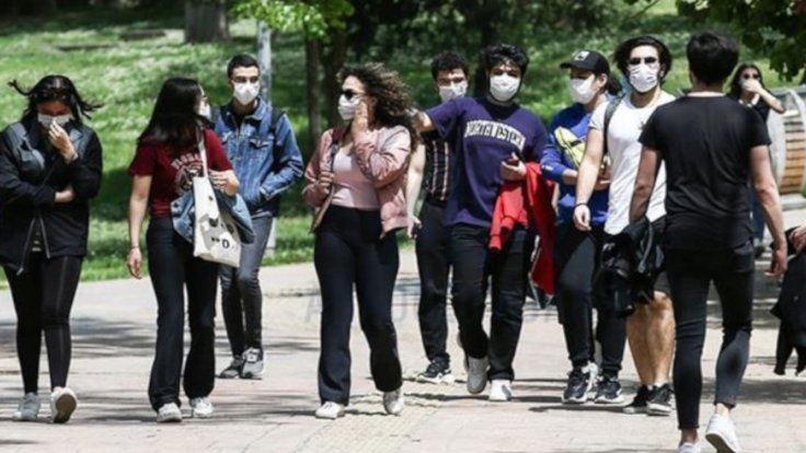 ÜNİVERSİTE MEZUNLARININ YÜZDE 42’Sİ İŞ BULAMIYOR