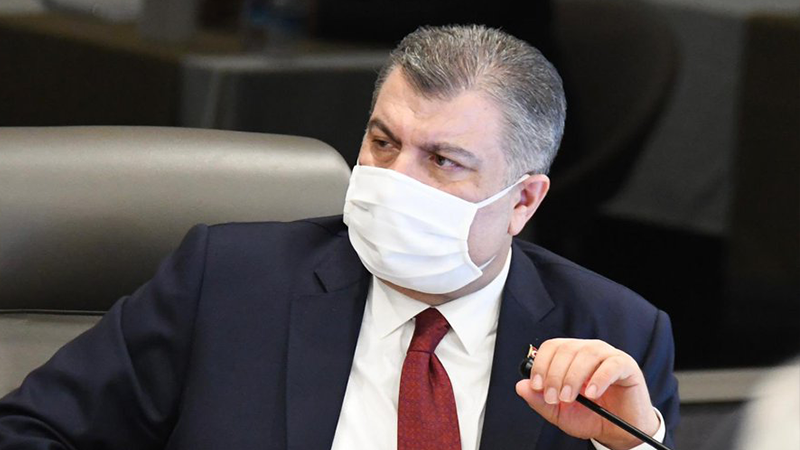 KOCA’DAN AYLAR SONRA ‘EVDE KALIN’ ÇAĞRISI