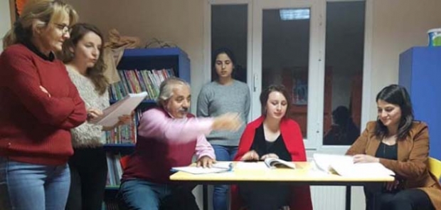 KIRIK DÜŞLER KONAĞI BUGÜN SAHNEDE