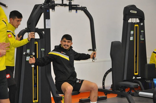 ÇORUMSPORLU FUTBOLCULAR AĞIRLIK ÇALIŞTI