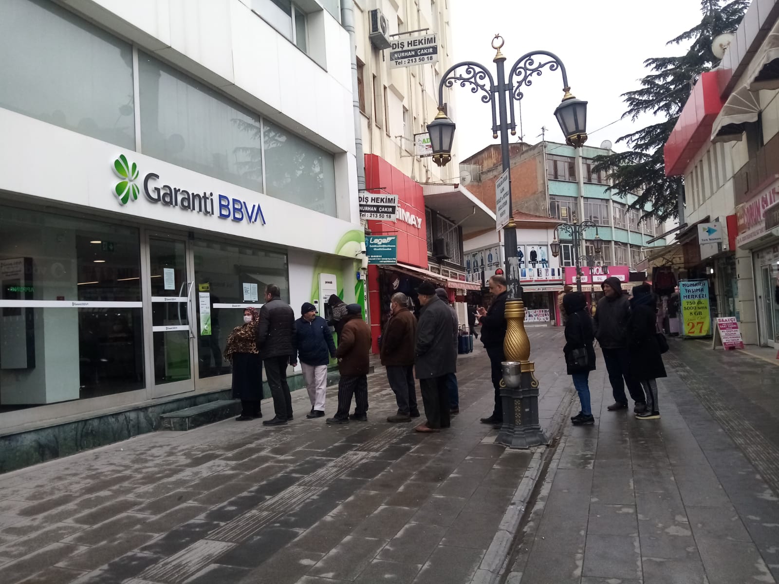 BANKALARDA CORONA VİRÜS PANİĞİ