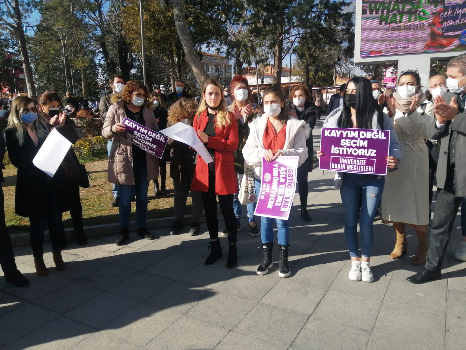 “Üniversiteler siyasi iktidarın değil, öğrencilerindir”